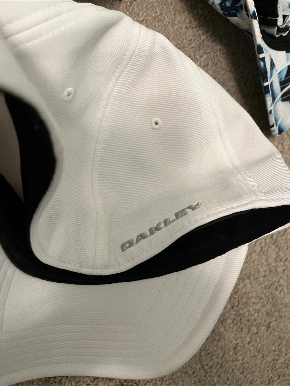 Lot of 3 Oakley Men's Hat with Logo - Picture 6 of 14